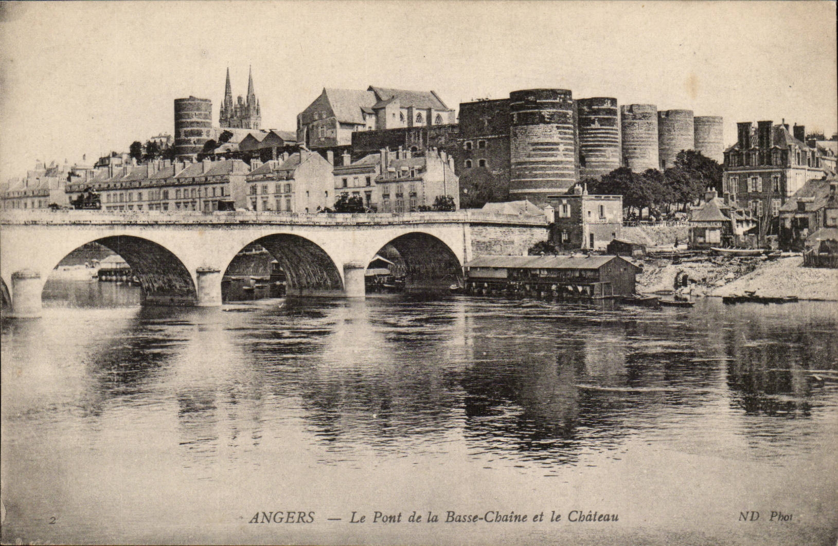Angers CPA Pont de la Basse Chaine et le chateau