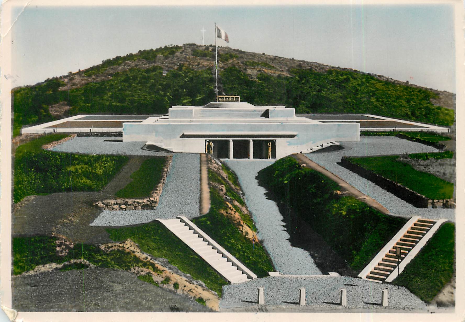 CPM Monument National avee Vieil Armand 