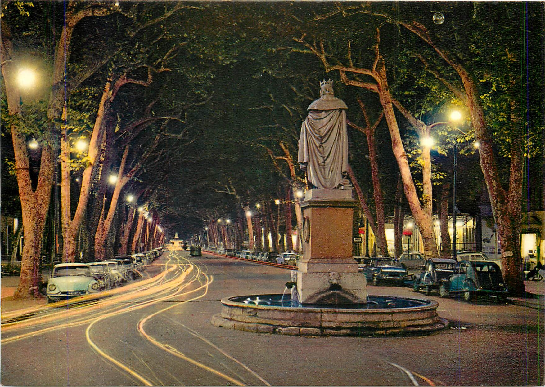 Aix-en-Provence — Nuit. Au premier plan Fontaine du Roy René — Diffusion Europa, Marseille