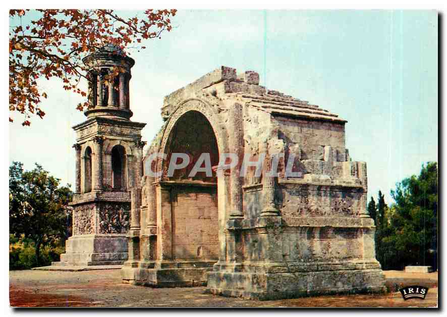 CPM Saint Remy de Provence Les Antiques Mausolee et Arc Municipal 