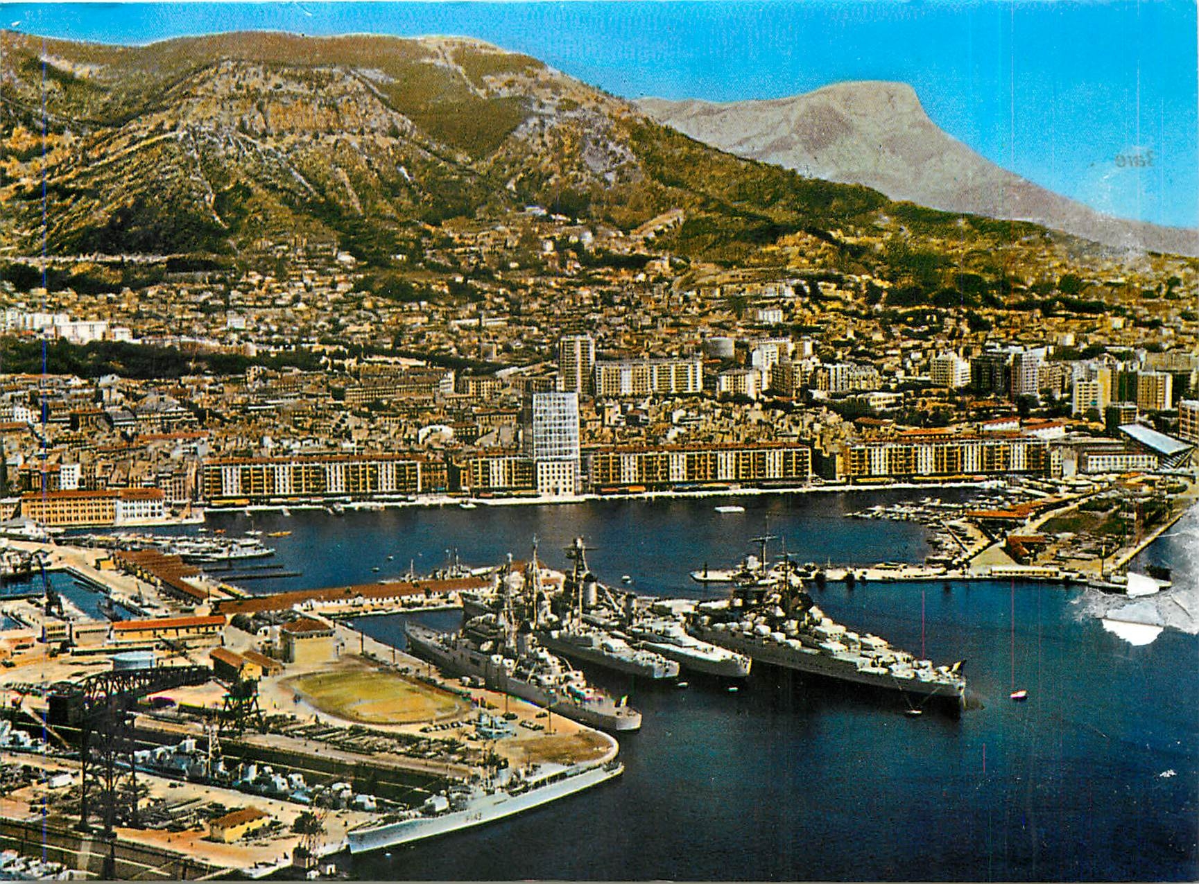 CPM Toulon La rade le Faron et le Coudon 