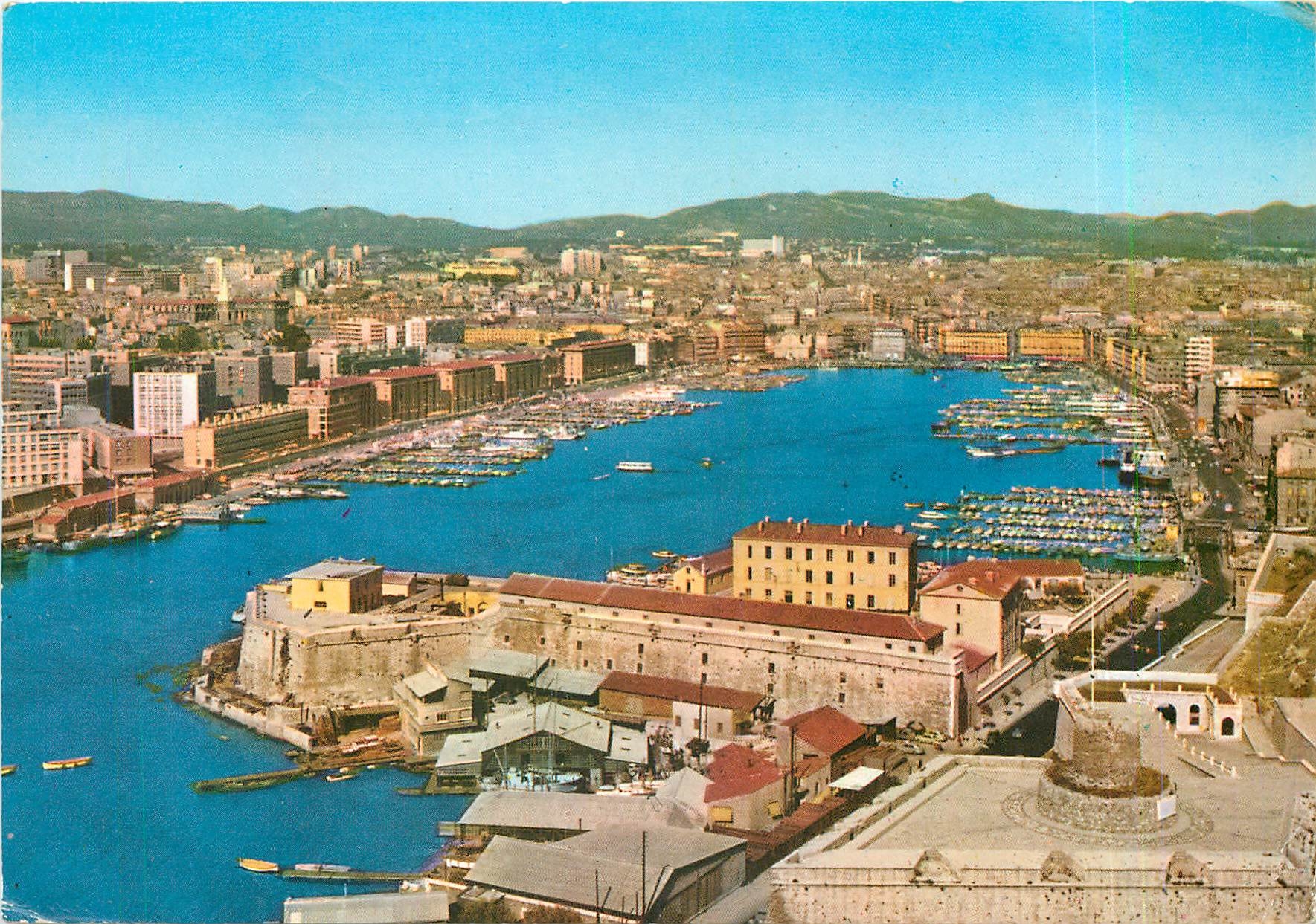CPM Marseille Le Vieux Port Vue generale 