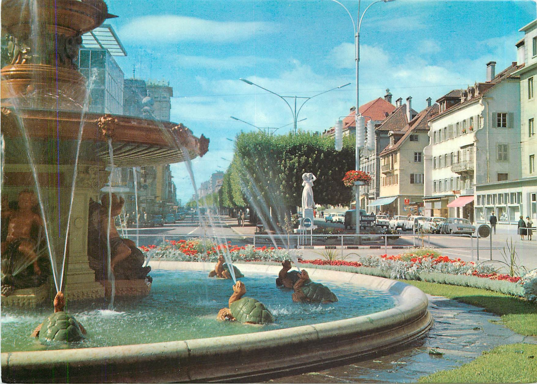 CPM La Chaux de Fonds Fontaine Monumentale 
