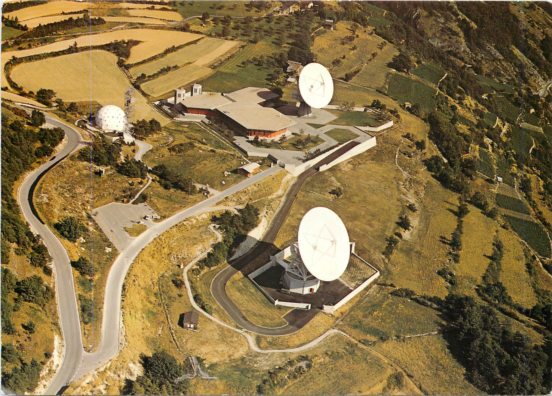 CPM Loeche VS Station terrienne suisse de telecommunications per satellites 