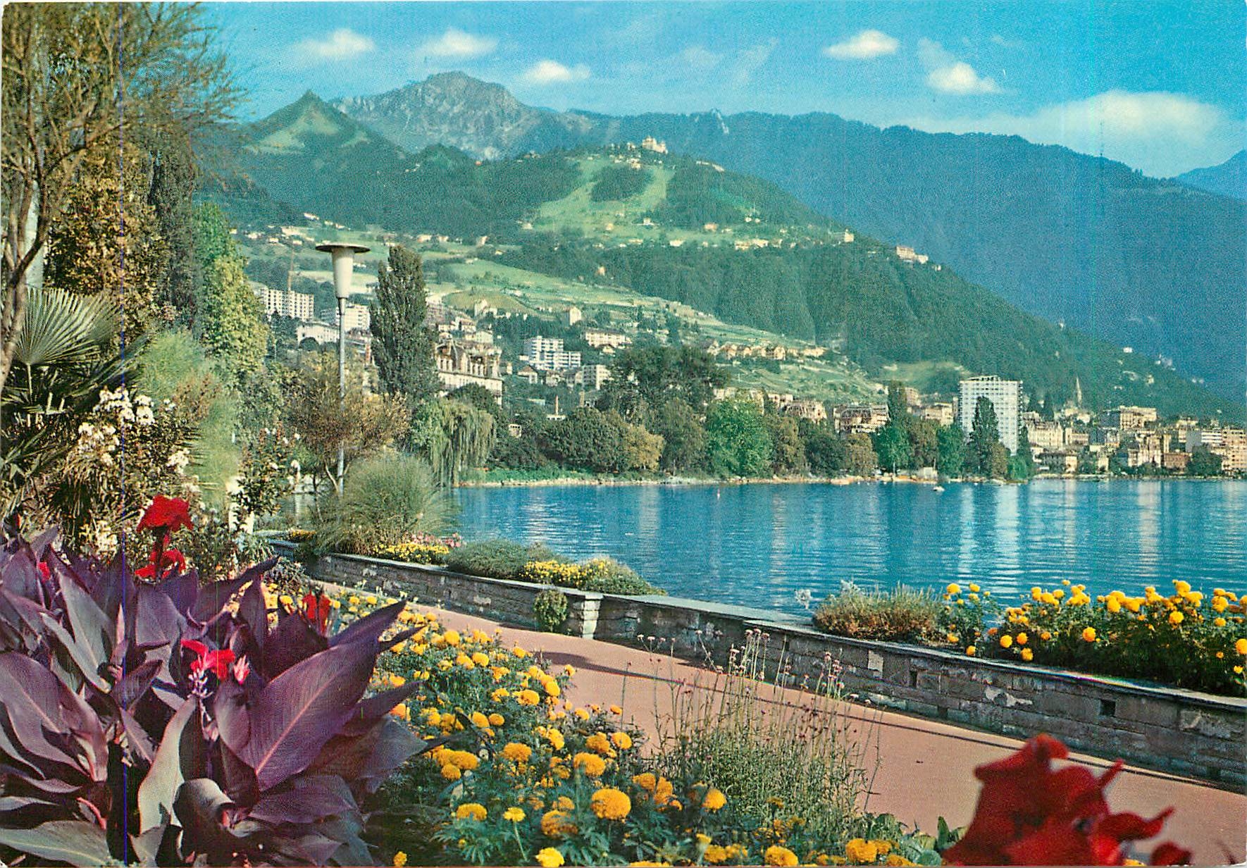 CPM Montreux Le Quai fleuri et vue sur les Rochers de Naye 