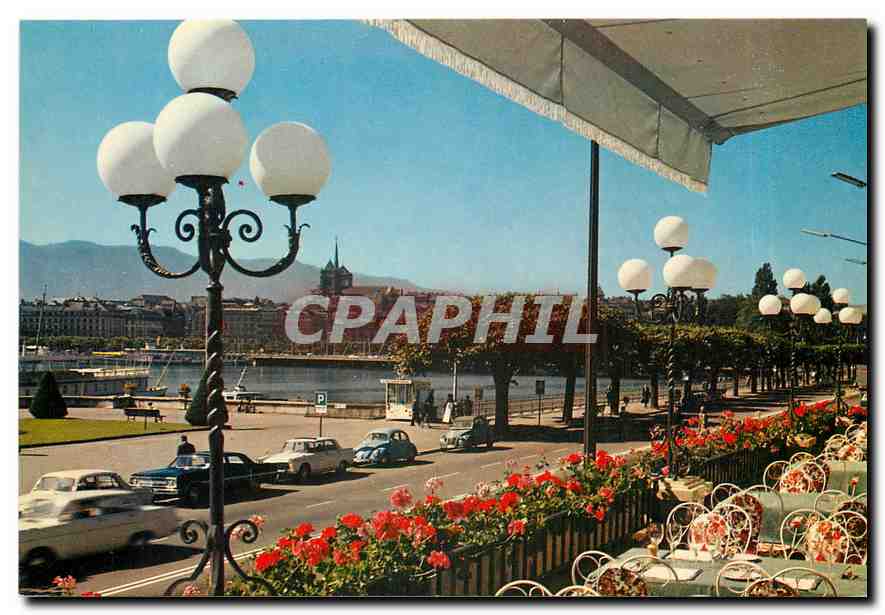 CPM Geneve La rade depuis la terrasse de l'hotel Beau Rivage 