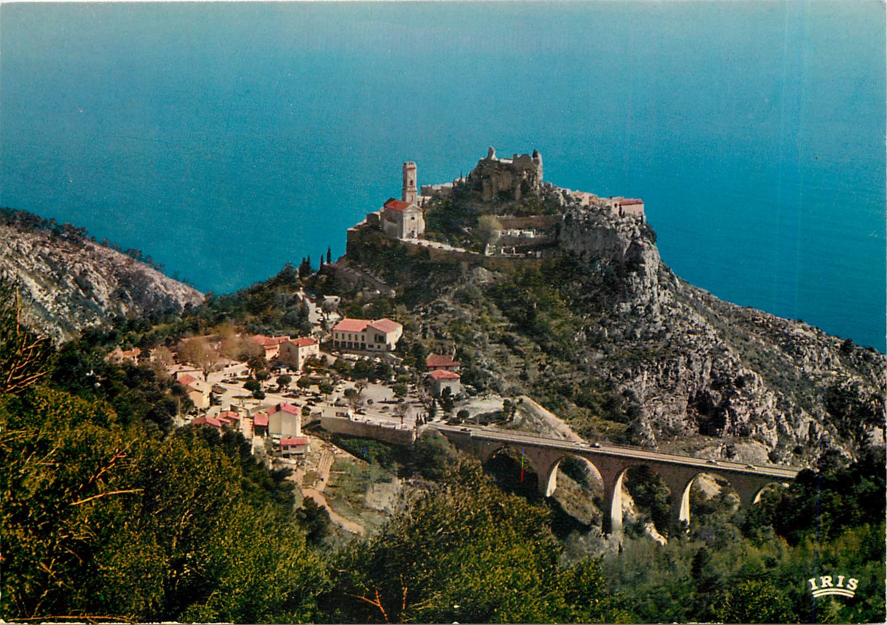CPM La Cote d'Azur Eze Village vu de la Grande Corniche 