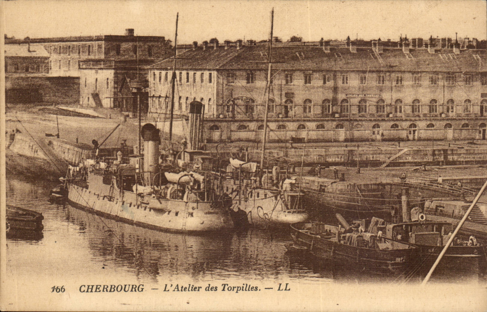 Cherbourg — L'Atelier des Torpilles — LL