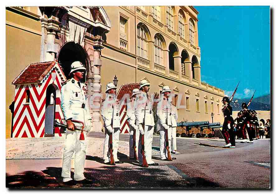 CPA Principaute de Monaco Releve de la Garde devant le Palais Princier 