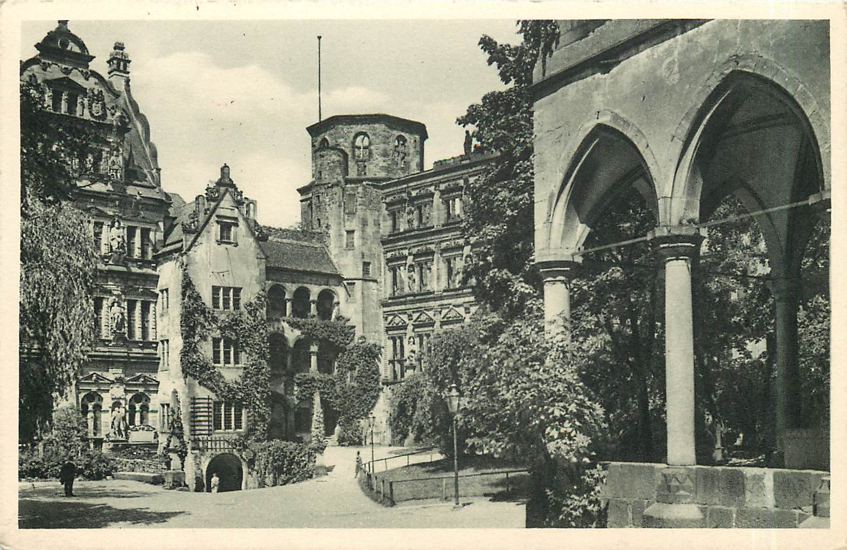 CPA Heidelberg Schlosshof Aufnahme von Rolf Kellner 