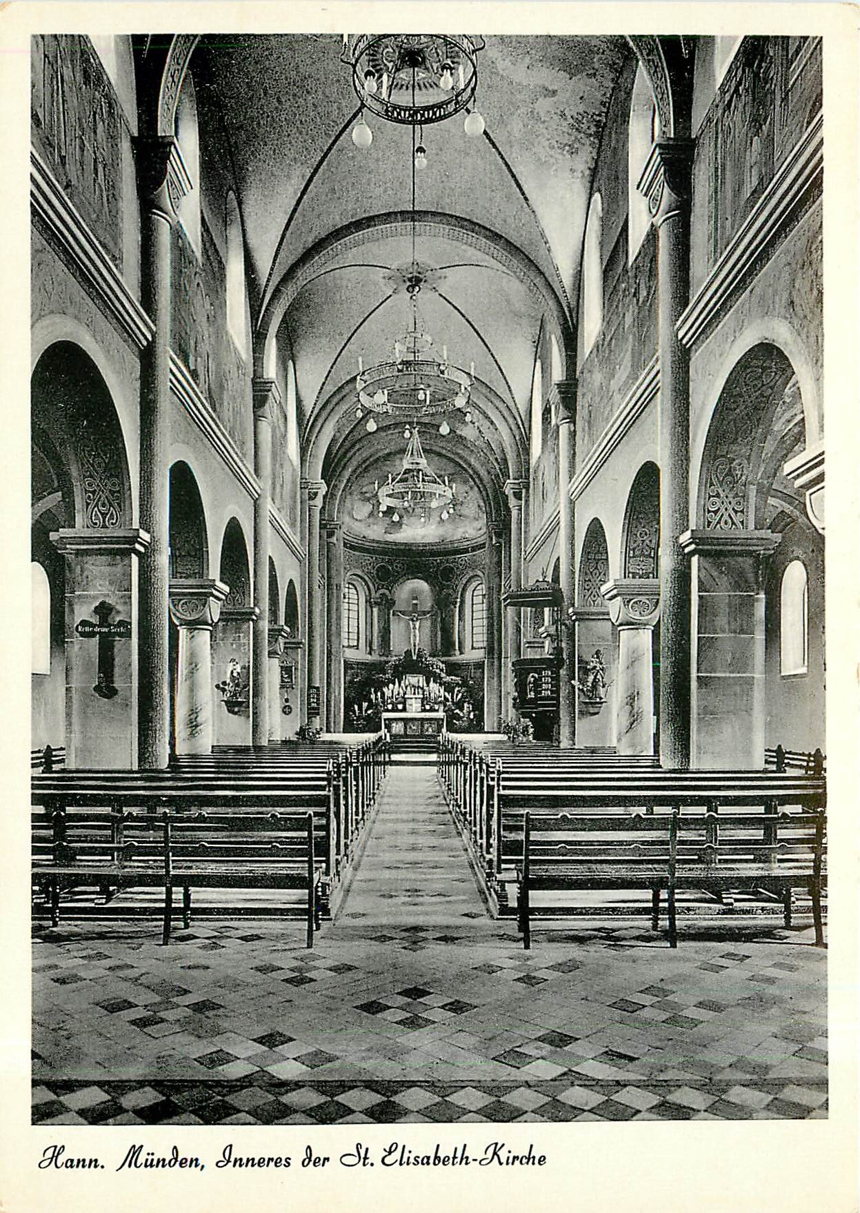 CPM Hann Munden Inneres der St Elisabeth Kirche 