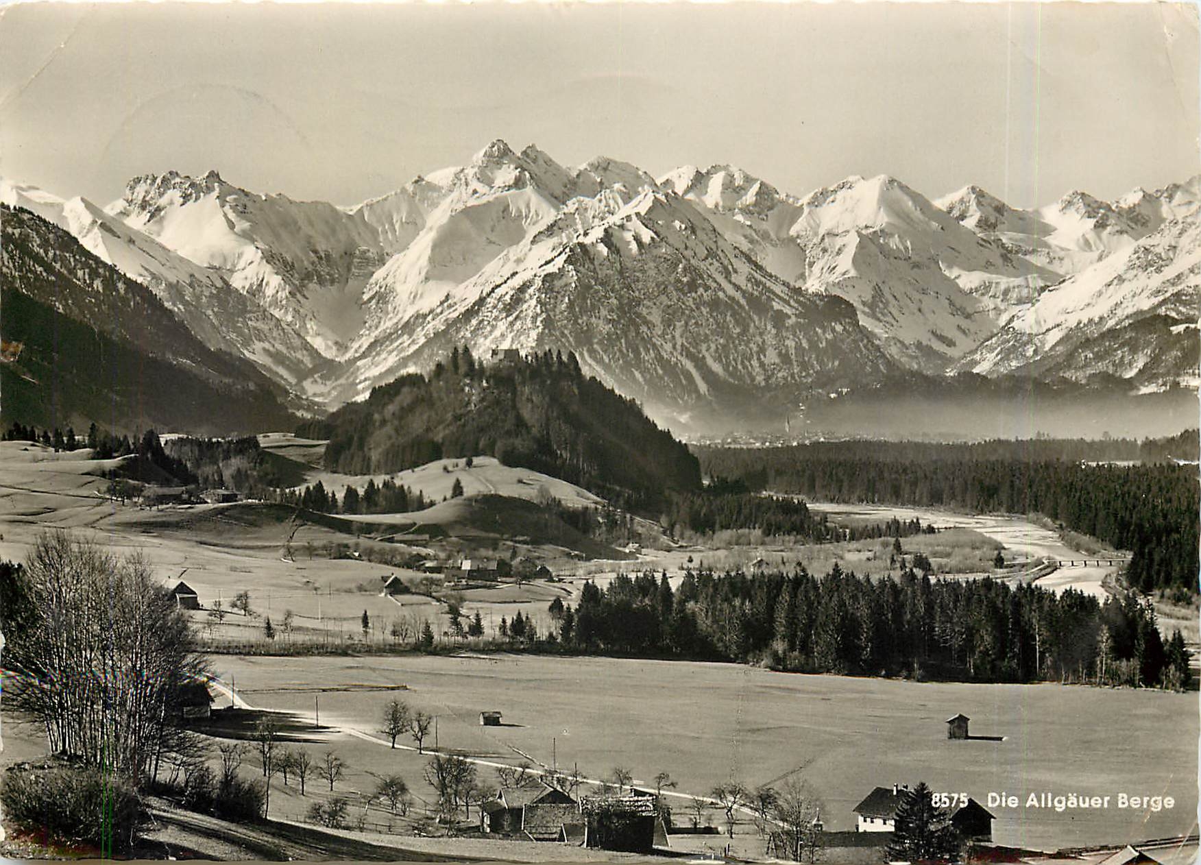 CPM Die Allgauer Berge Blick vom Malerwinkel auf die Allgauer Alpen und Schollangerburg 