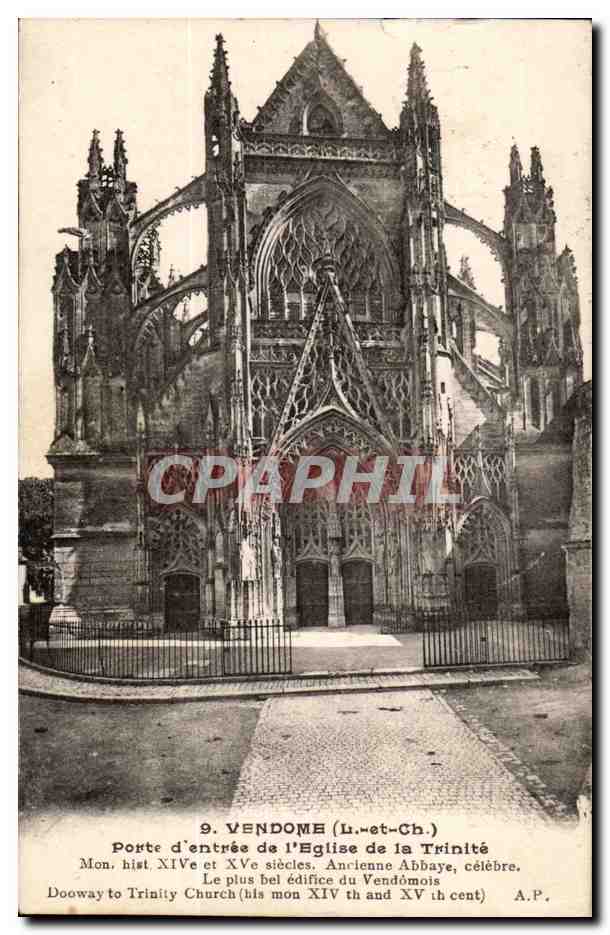 VEndome CPA Porte d'entree de l'eglise de la Trinite