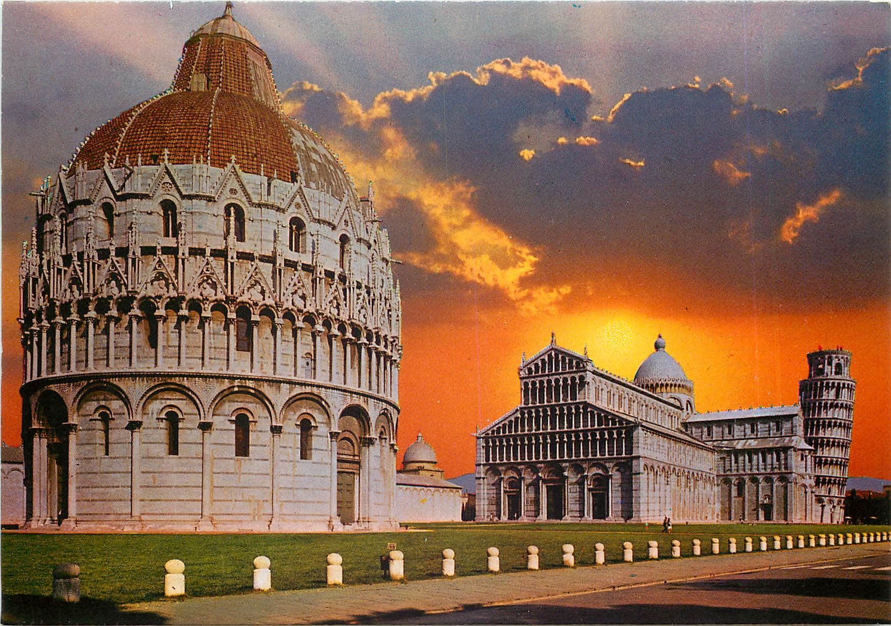 CPM Pisa La Cathedrale Lumieres et couleurs 