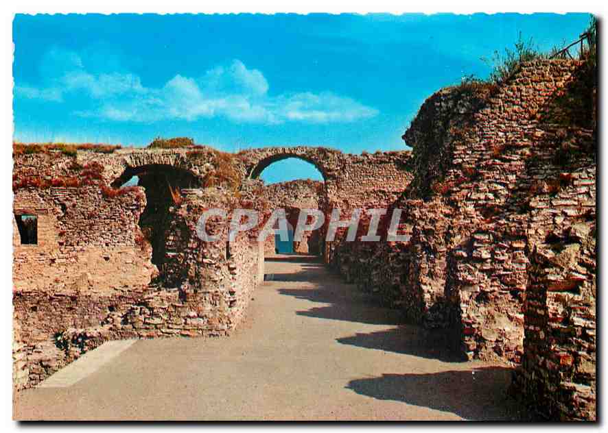 CPM Sur le lac de Garda Sirmione Les Grottes de Catulle Villa romaine 