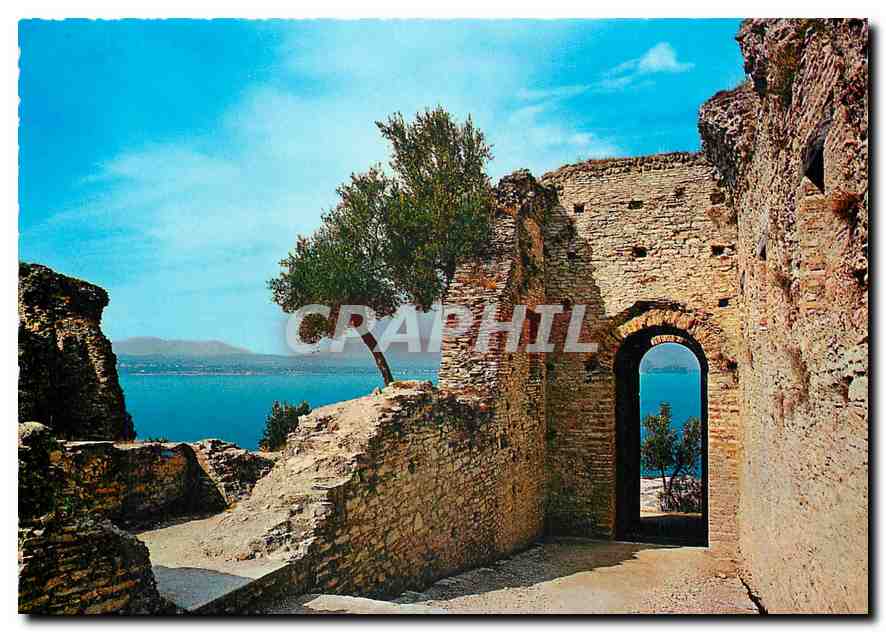 CPM Sur le lac de Garda Sirmione Les Grottes de Catulle Villa romaine 