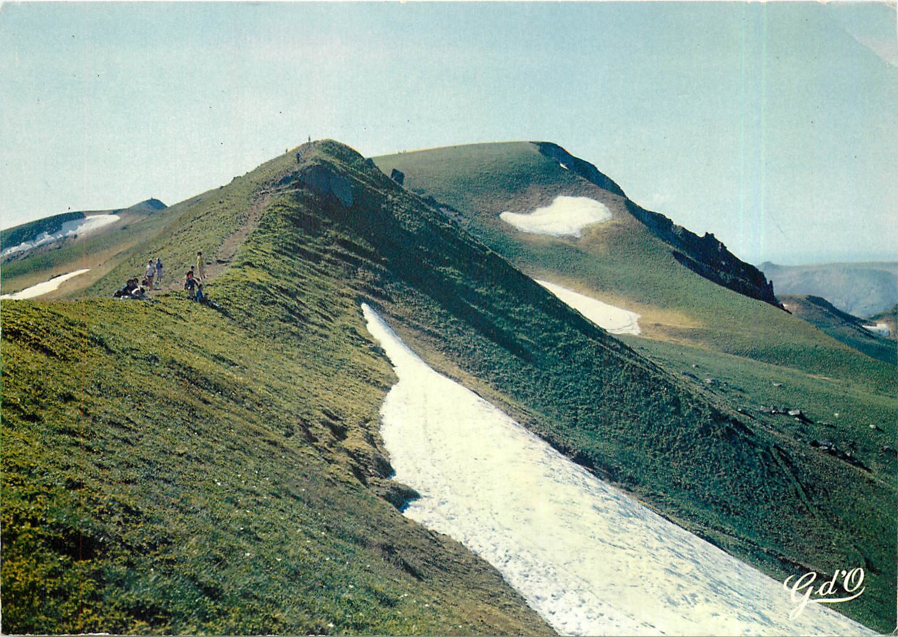 Massif du Mont-Dore - Super-Besse — Vue d'ensemble sur les versants Sud-Est — G.d'O