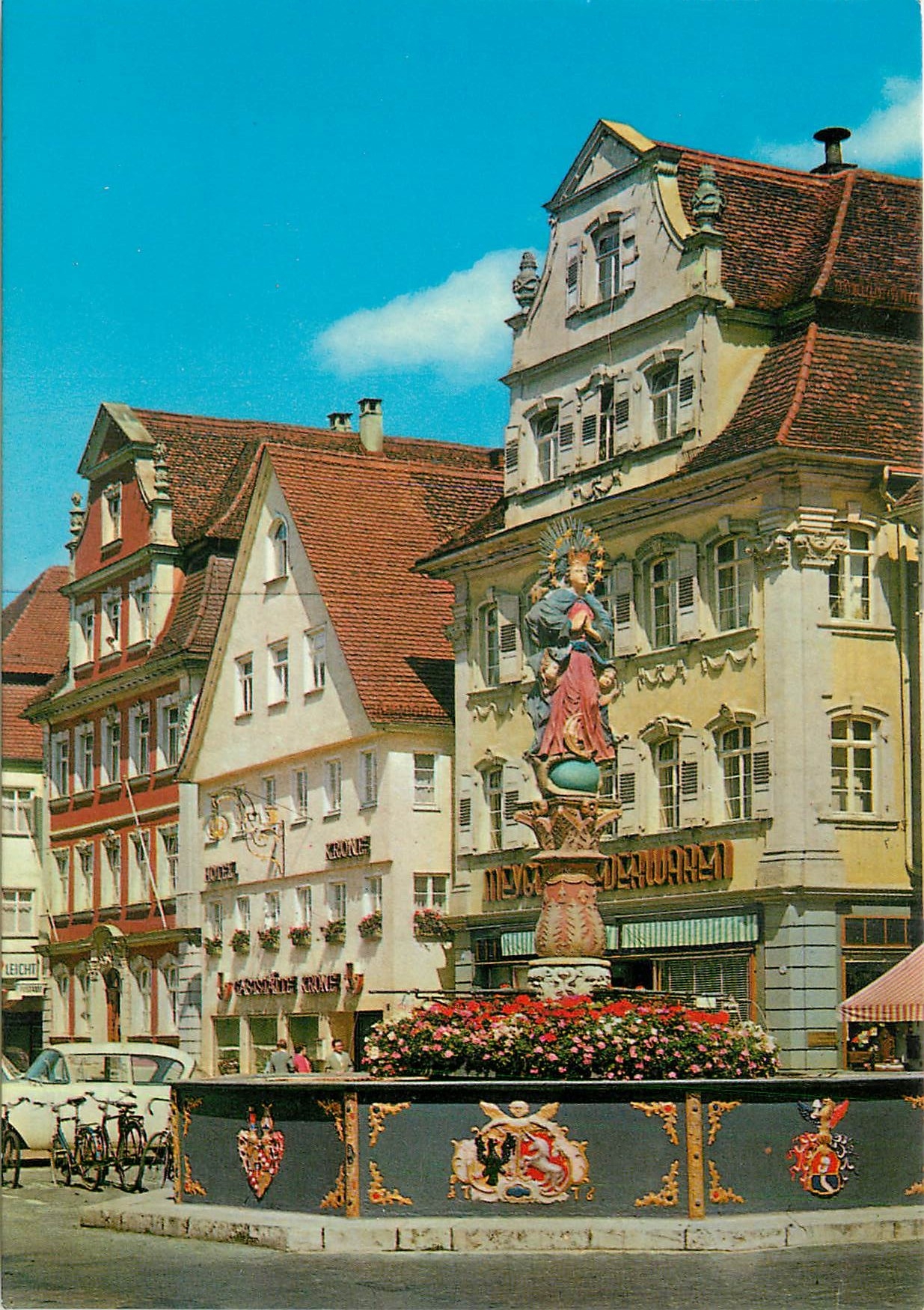CPM Schwabisch Gmund Marienbrunnen am Marktplatz 