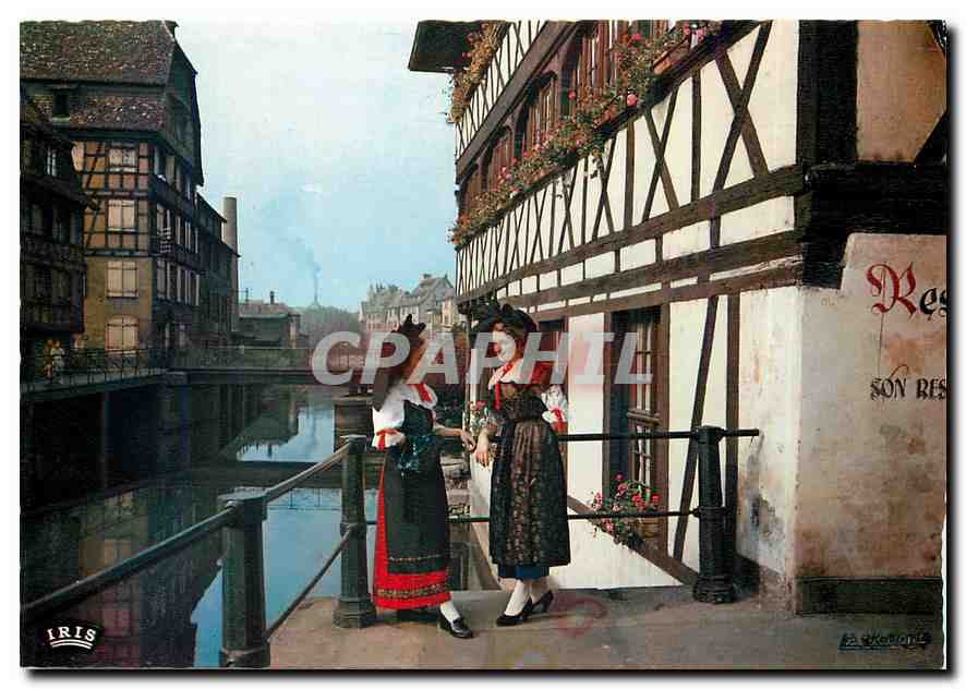 CPM Alsaciennes a la Petite France a Strasbourg Folklore