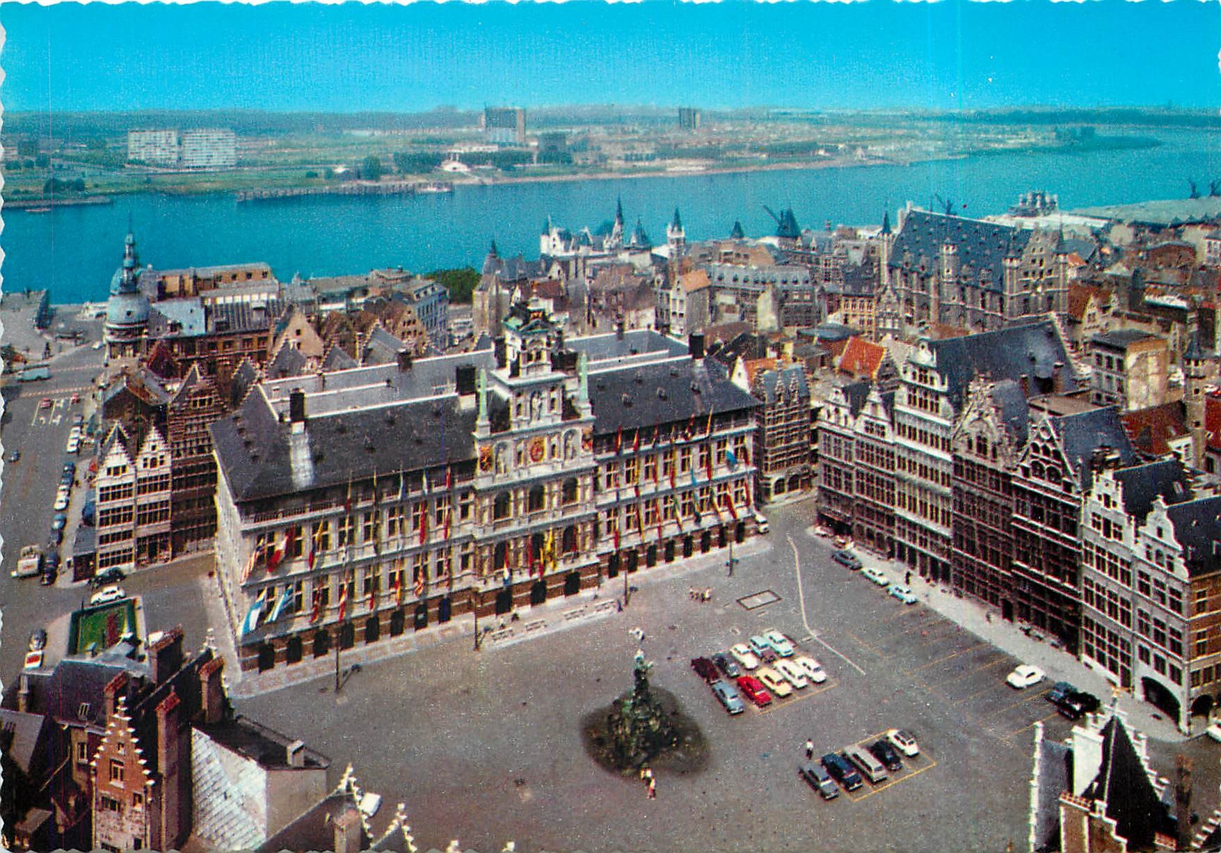 Antwerpen — Grand'Place et Hôtel de Ville — Imprimé en Italie