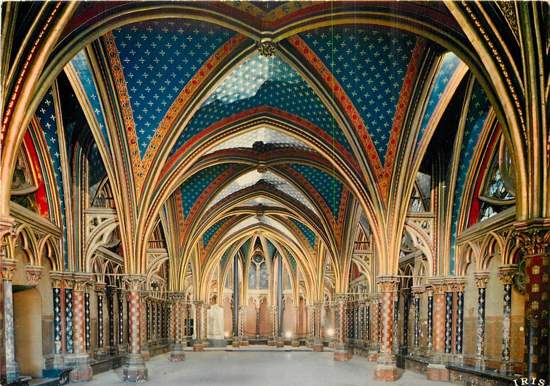 CPM Paris La Sainte Chapelle Interieur de la chapelle basse 