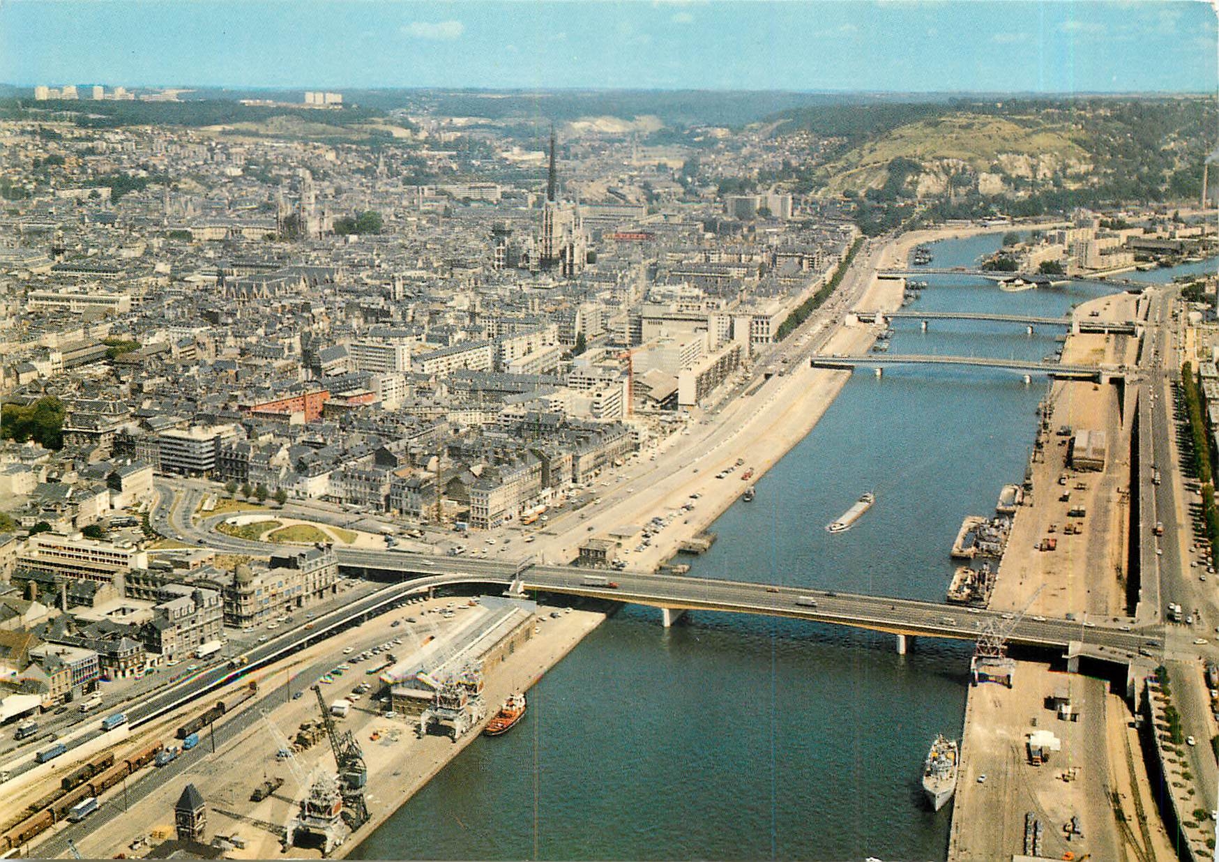 CPM Rouen Seine Maritime Vue generale aerienne 