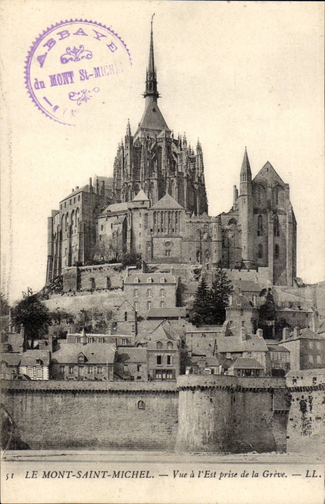 Le Mont-Saint-Michel — Vue à l'Est prise de la Grève — LL.
