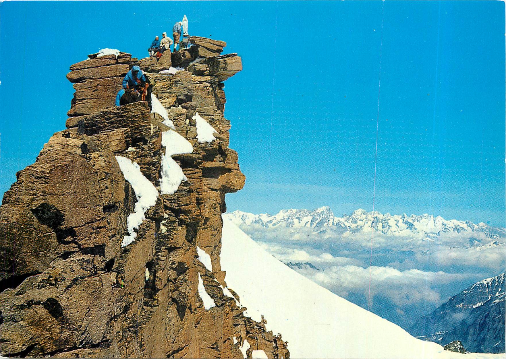 CPM Great Paradise 4061m. - Summit - On the background Range Blanc Mont