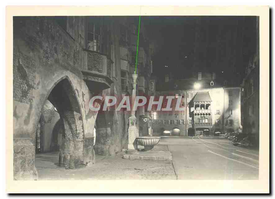 CPM Innsbruck bei Nacht: Herzog-Friedrich-Strasse