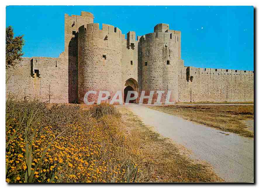 CPM Aigues Mortes (Gard) La Porte de la Reine