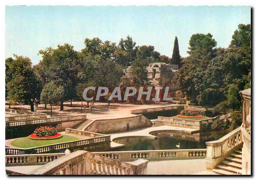 Nîmes — Les Jardins de la Fontaine et le Temple de Diane — Éd. G. Gandini