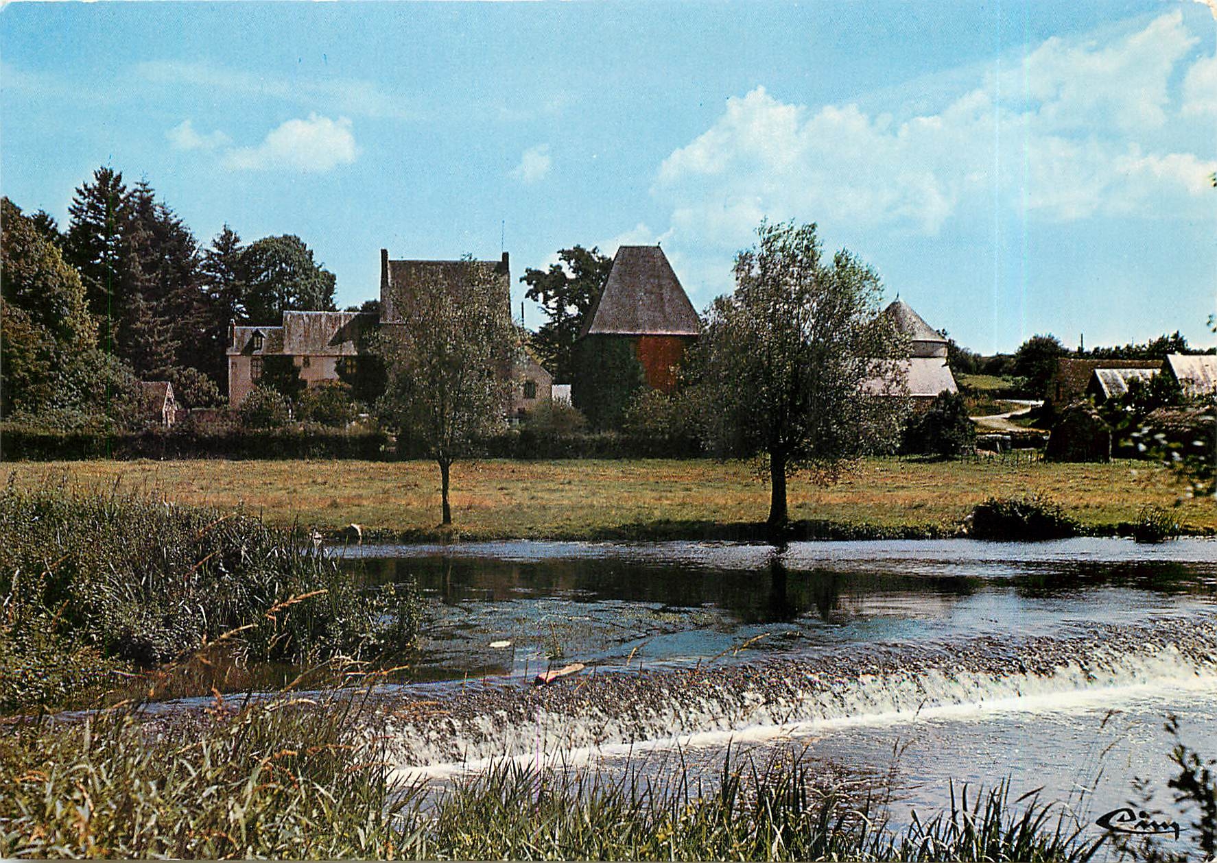 CPM St-Leonard-des-Bois Barrage sur la Sarthe au Manoir de l'Inthe