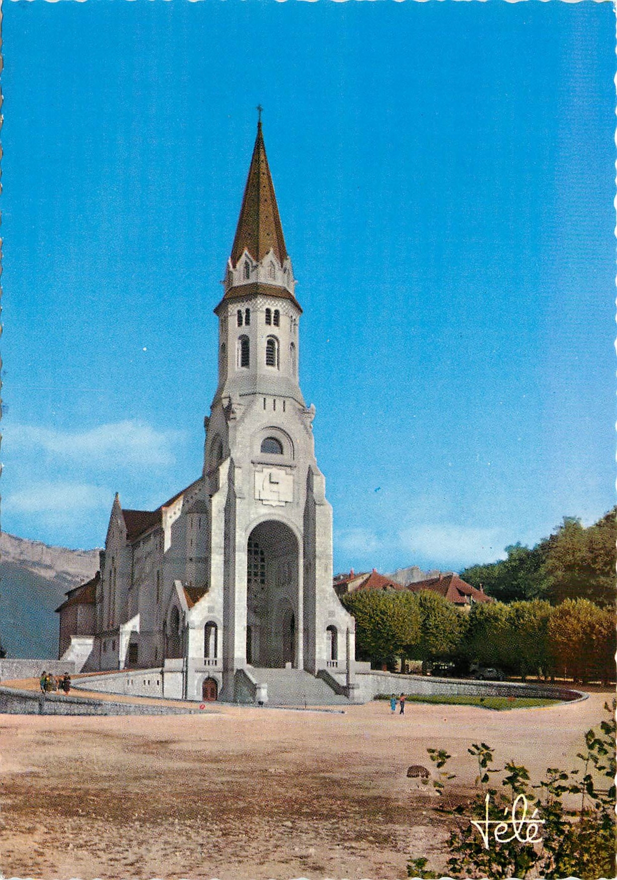 CPM Annecy Basilique et Monastere de la Visitation