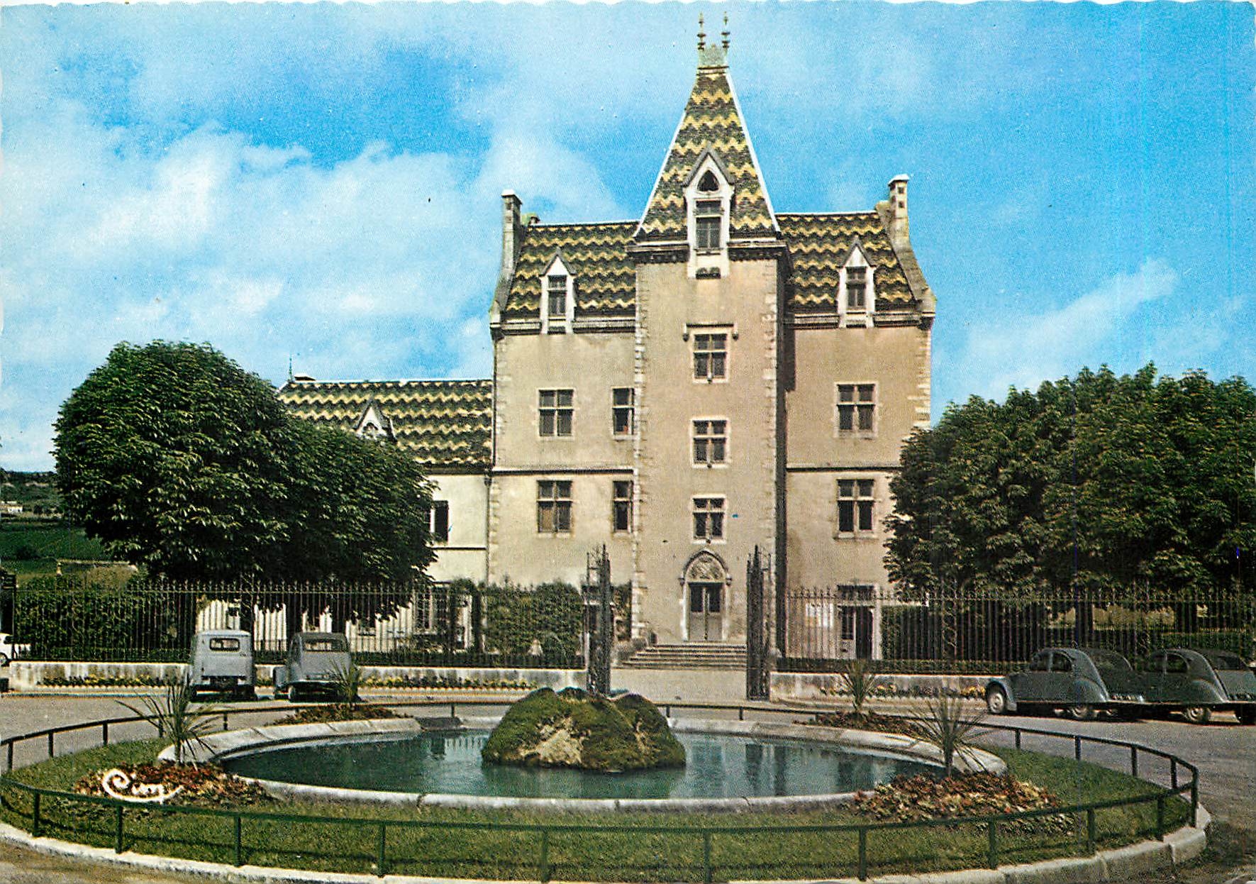 CPM Meursault Place de l'Hotel-de-Ville