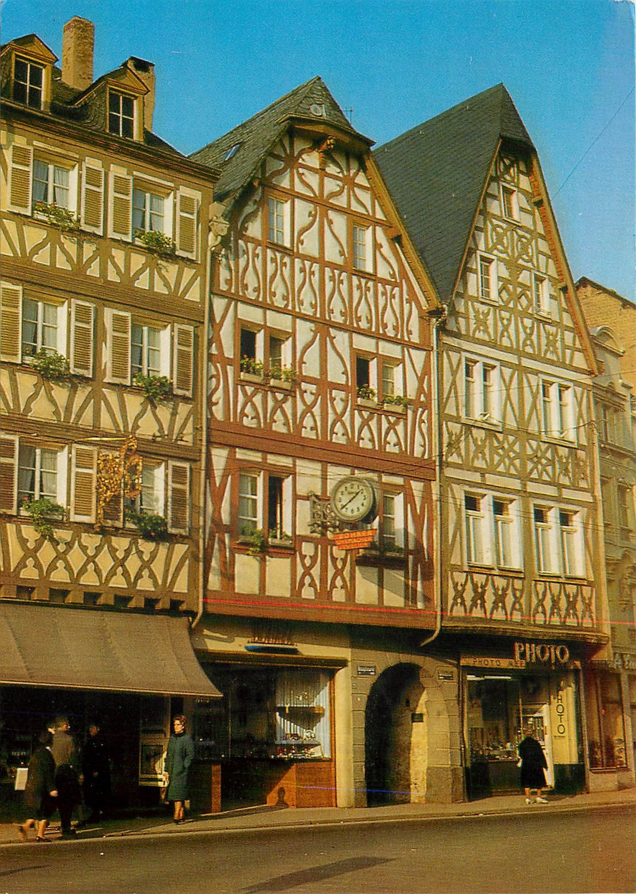 CPM Trier Fachwerkhaeuser am Hauptmarkt