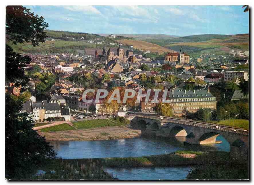 Trier — vue panoramique avec pont et collines — Niko Haas, Trier, n° 1-149