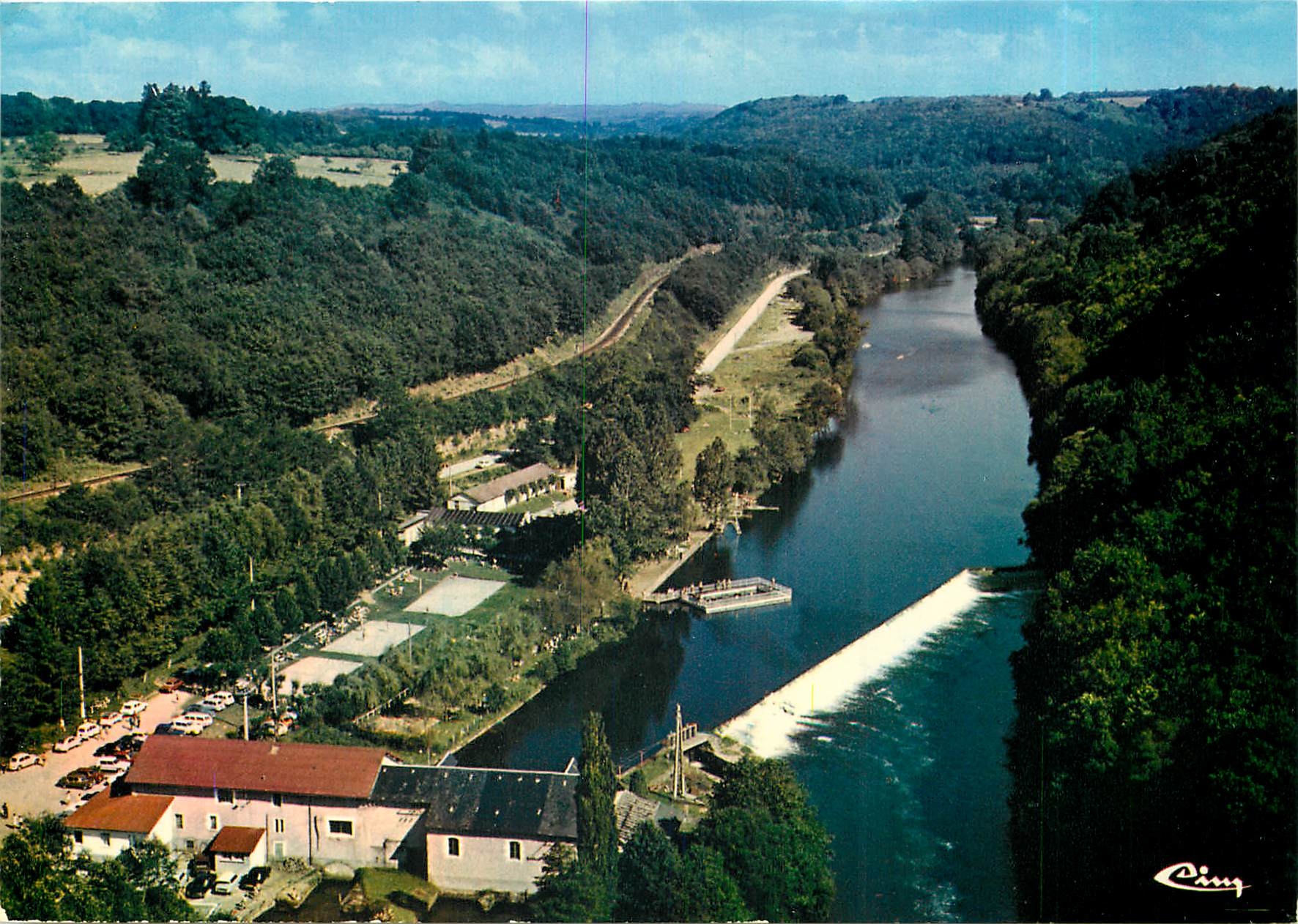 CPM St-Leonard-de-Noblat Vue aerienne sur la Plage