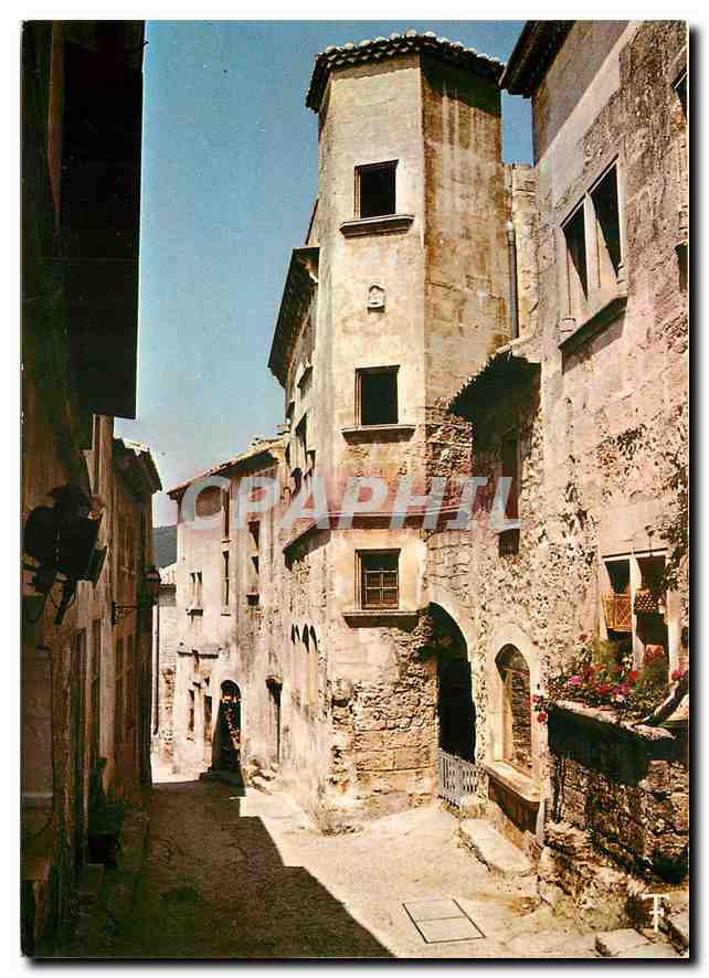CPM Les Apilles Les Baux en Provence La Grande Rue