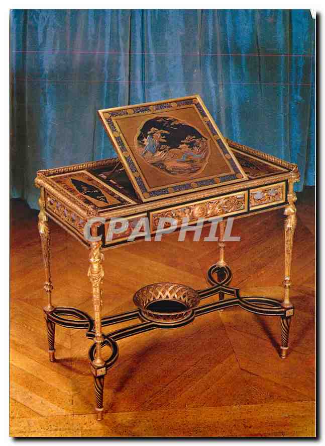 CPM Musee du Louvre - Paris Table par Weisweiler 1784 pour Marie-Antoinette a Saint-Cloud