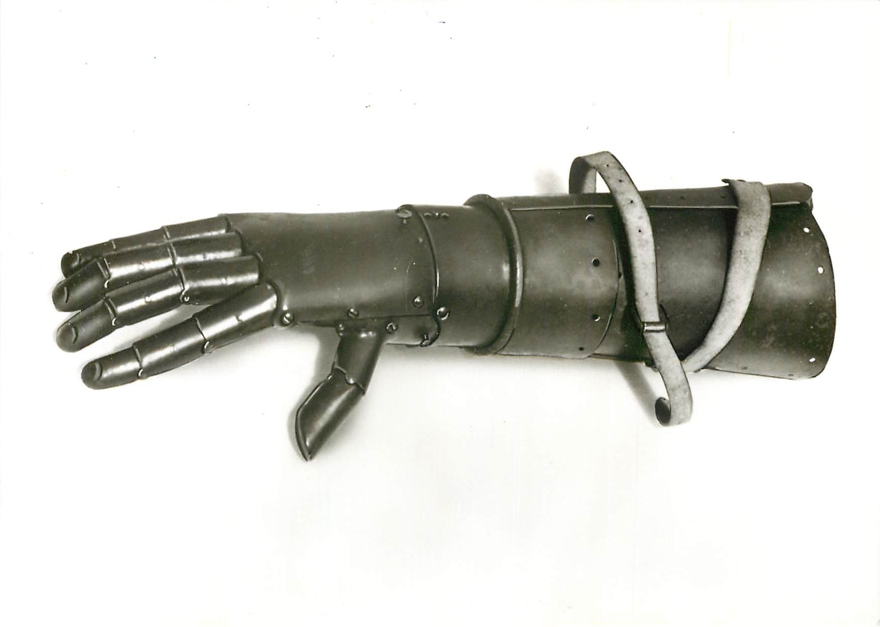 CPM Goetzenburg zu Jagsthausen/Wuertt. Goetzens eiserne Hand im Museum der Goetzenburg