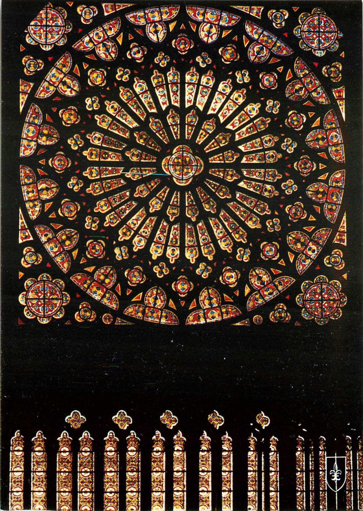 CPM Clermont-Ferrand La Cathedrale Rosace du transept Sud