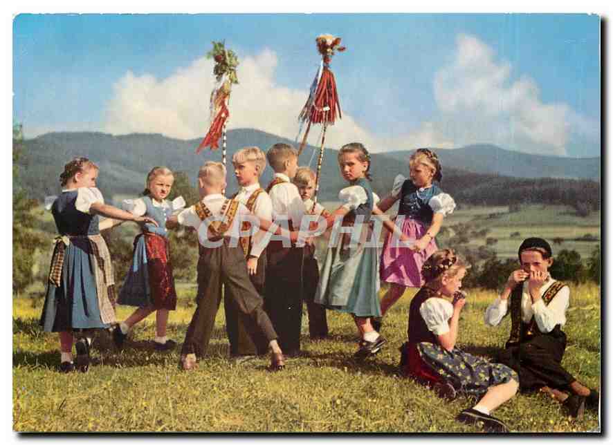 CPM Schwarzwaldjugend beim froehlichen Festspiel Folklore