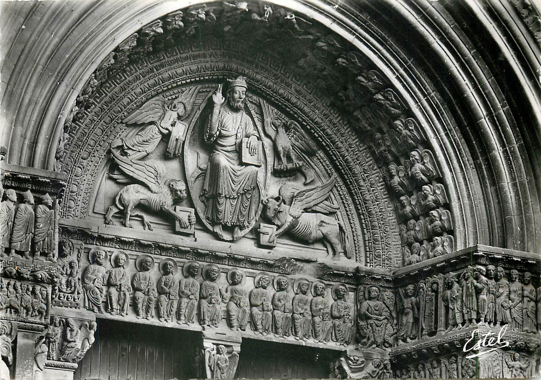 CPM Arles Tympan du Portail de la Cathedrale St-Trophime (XIIe siecle)