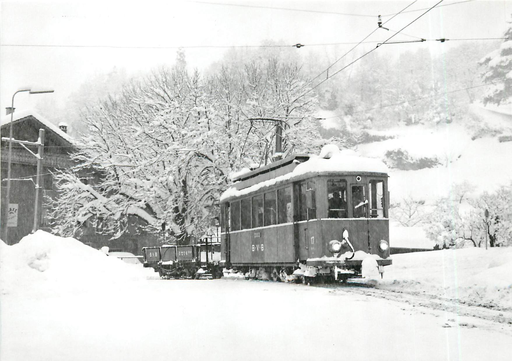 CPM Be 2/3 18 ex TL + L216 au Pont-Neuf 17.2.1985