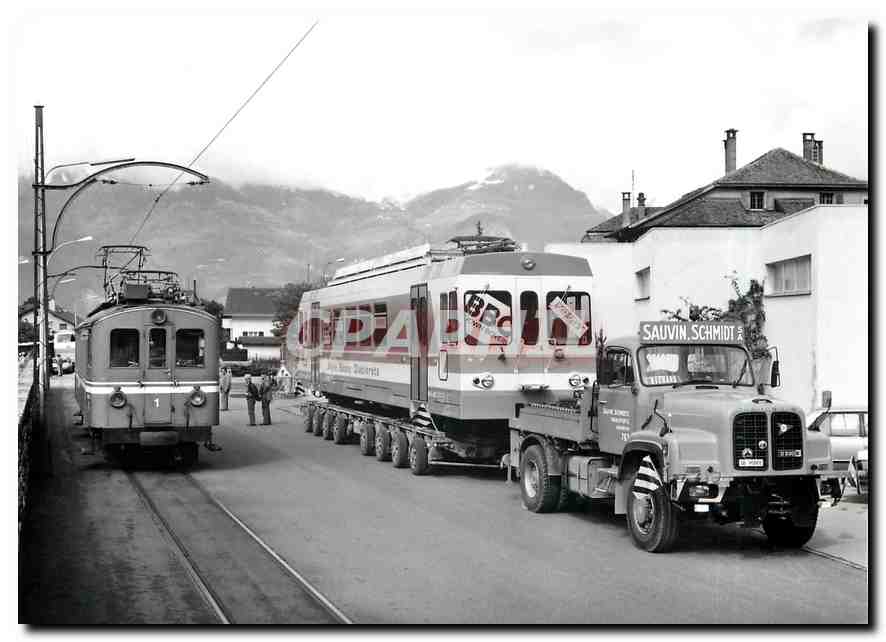 CPM Livraison de la BDe 4/4 402 entre Aigle-Marche et le depot. A gauche ABDe 4/4 1 13.5.1987
