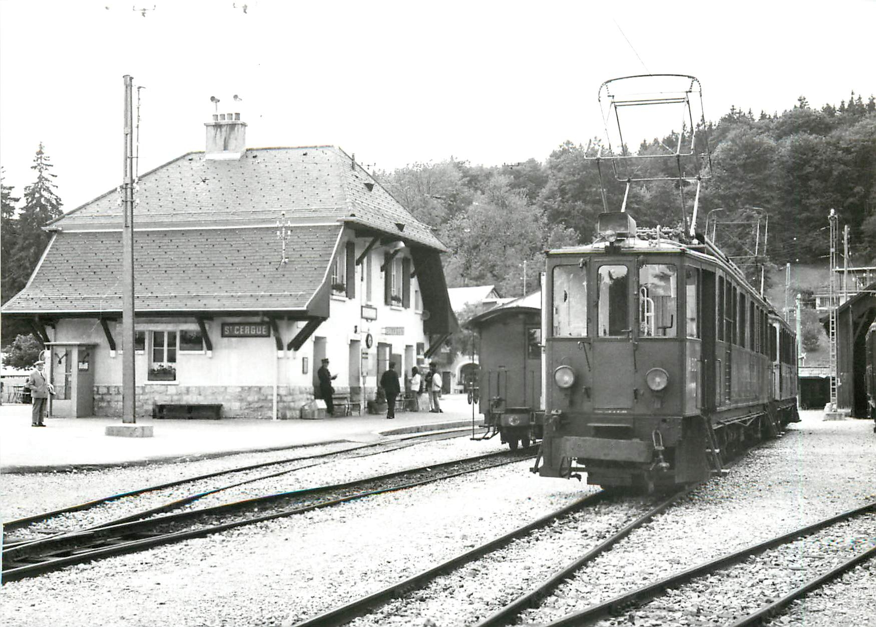 CPM Saint-Cergue ancienne disposition des voies 13.6.1971