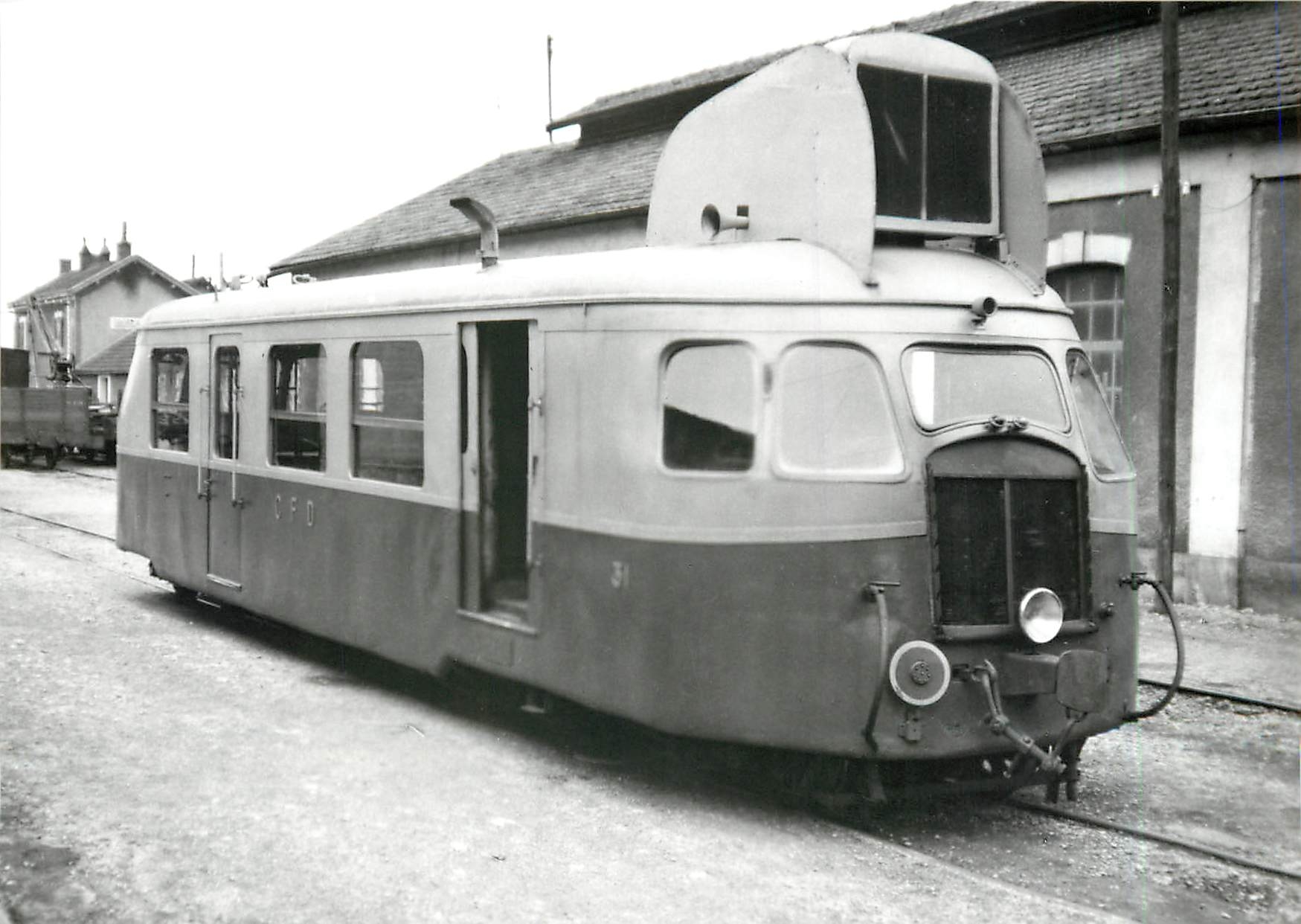 CPM Autorail Billard No 31 avec deuxieme radiateur en 1951 a Chablis
