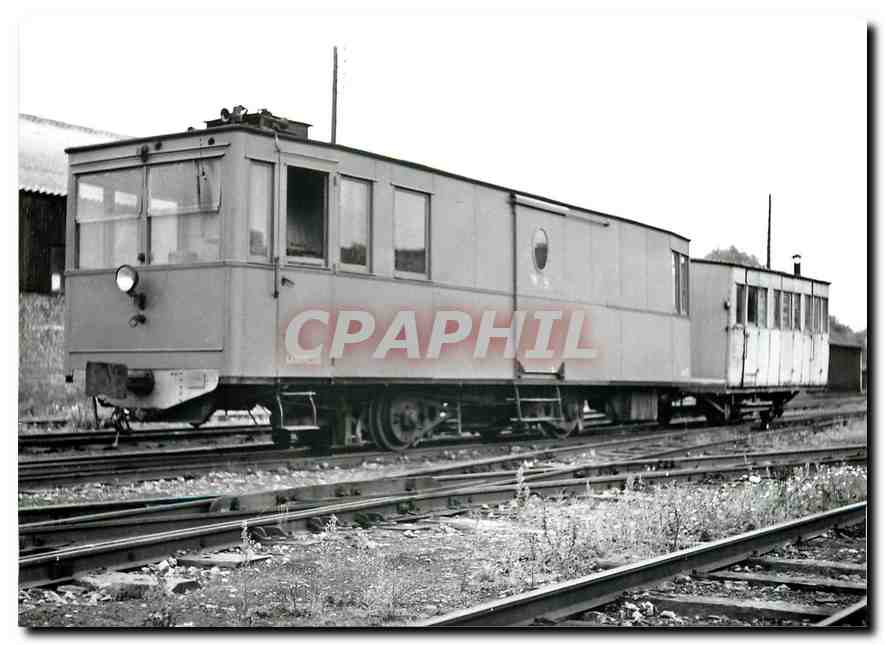 CPM Autorail Scemia No 13 et voiture C 32 a Caudry 4.9.1957
