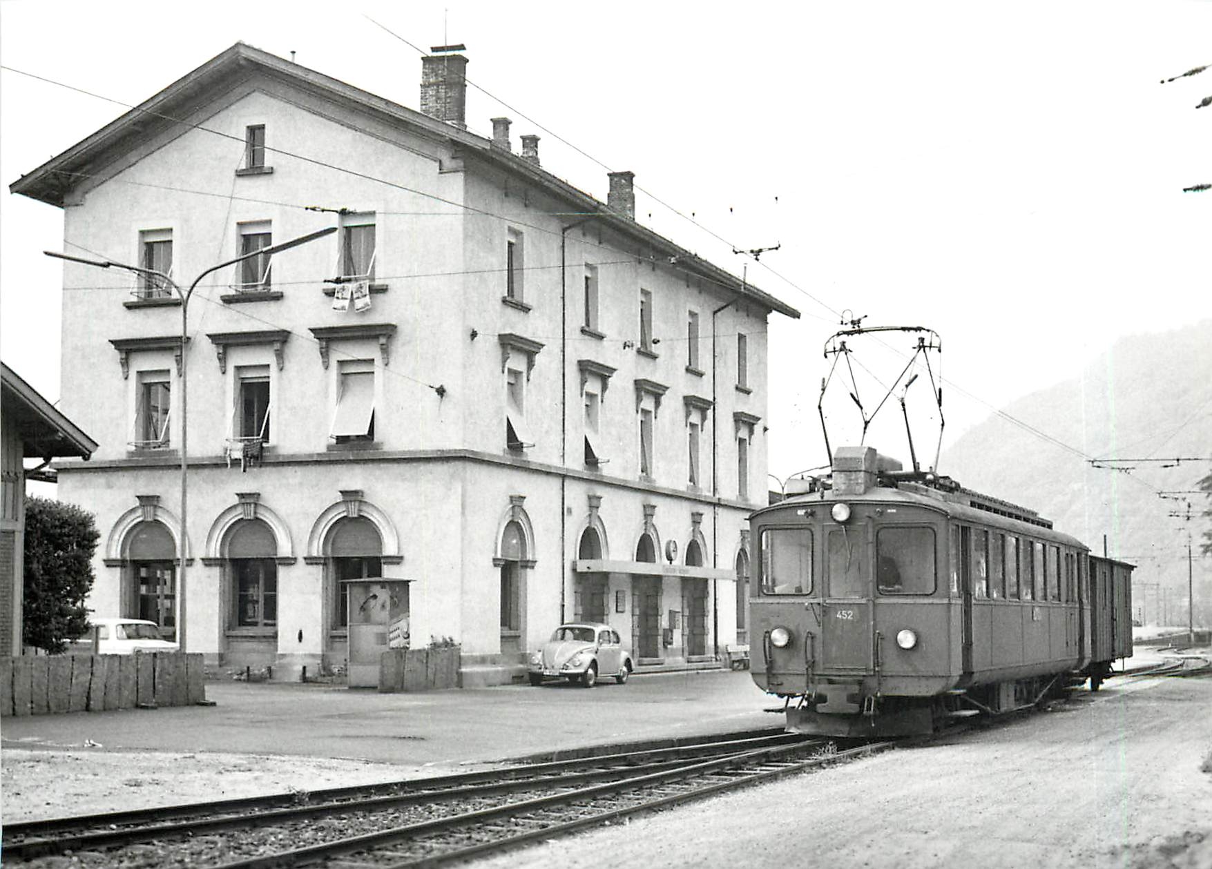 CPM Train pour Bellinzona à Castione-Arbedo