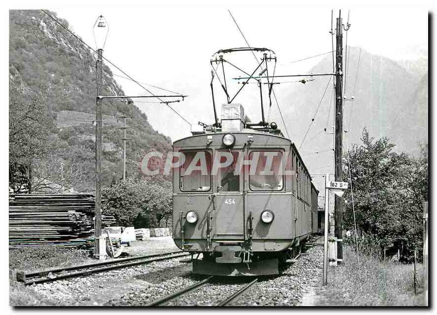 CPM Train pour Bellinzona quittant San Vittore